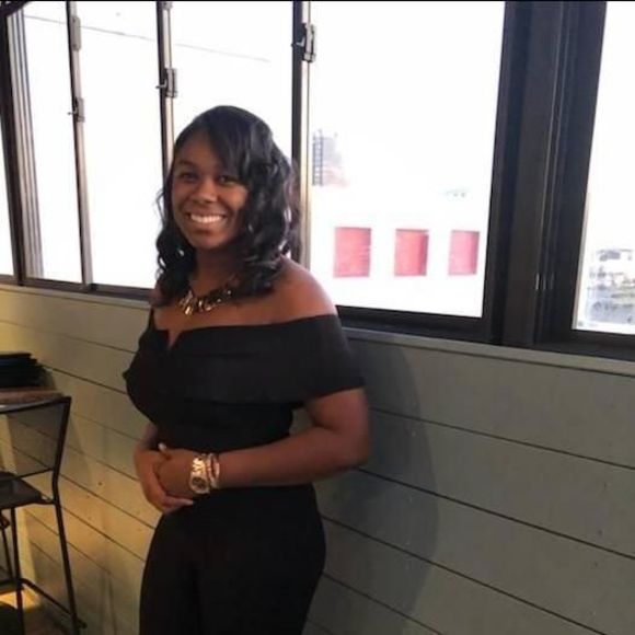 Poshmark profile picture for @heard